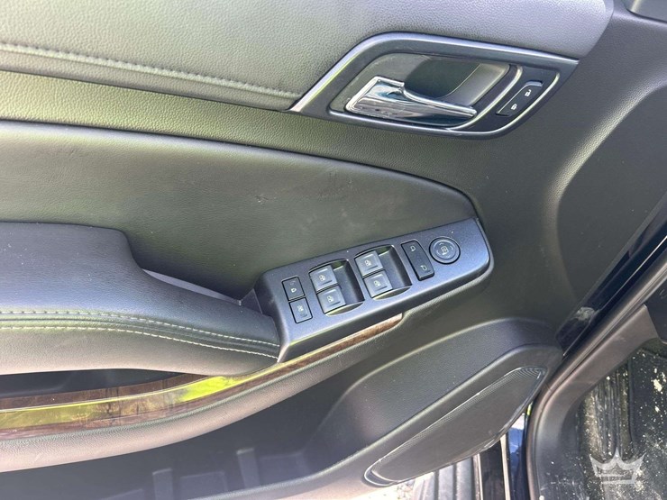 2018-chevrolet-tahoe-image-12
