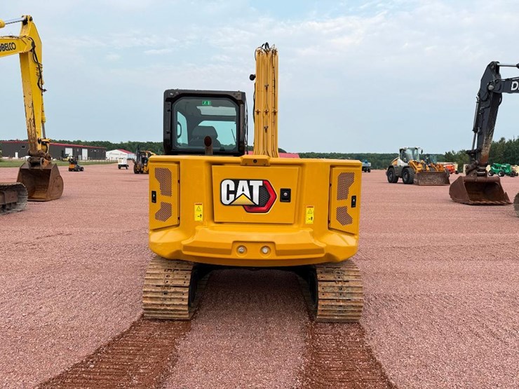 caterpillar-307.5-image-4
