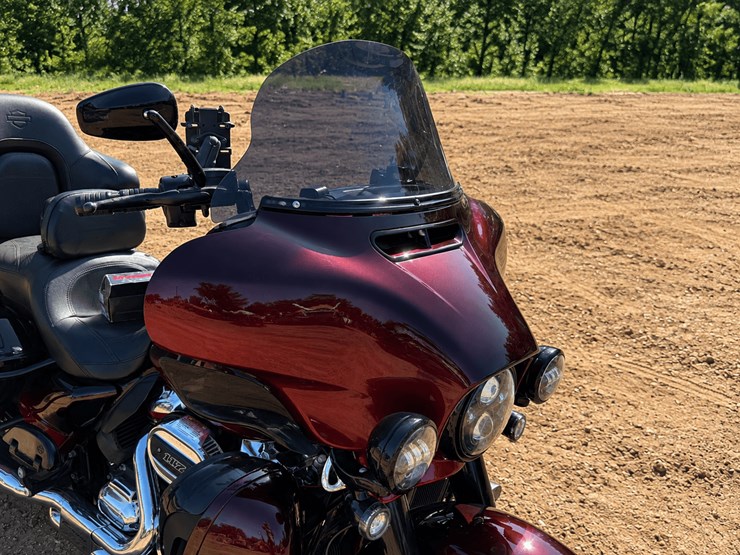 #1075-•-2018-harley-davidson-flhtkse-cvo-limited-image-25