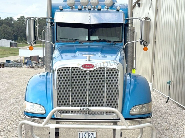 2007-peterbilt-386-image-8