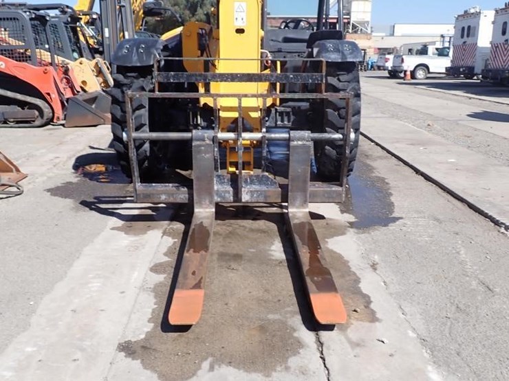 2018-jcb-509-42-image-7