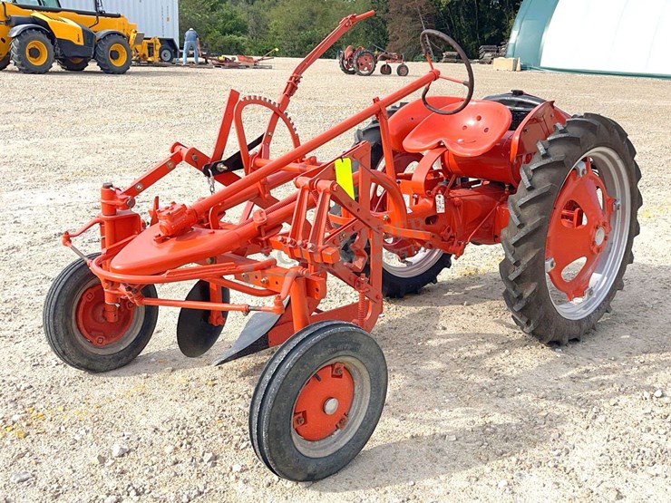 allis-chalmers-model-g-tractor-image-2