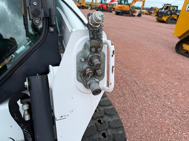 bobcat-t595-image-18