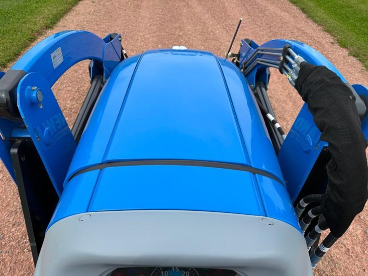 new-holland-workmaster-35-image-41