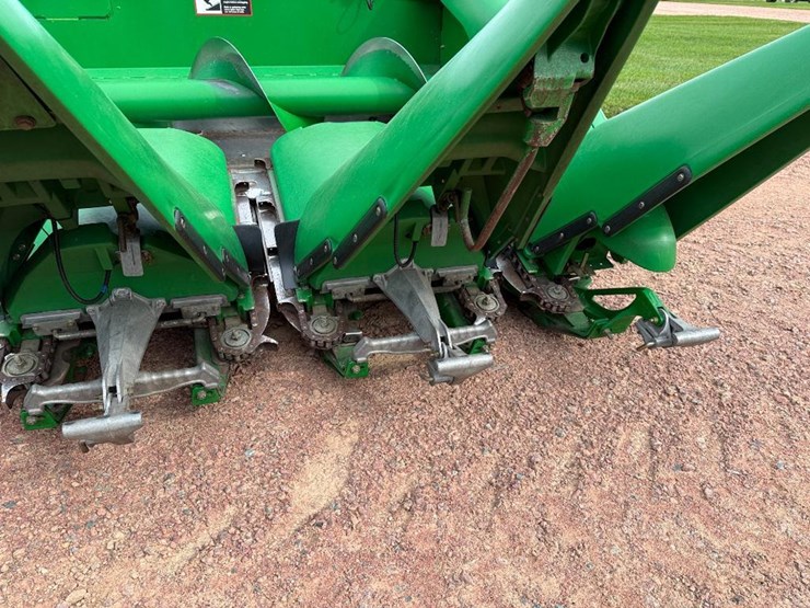john-deere-608c-stalkmaster-image-31