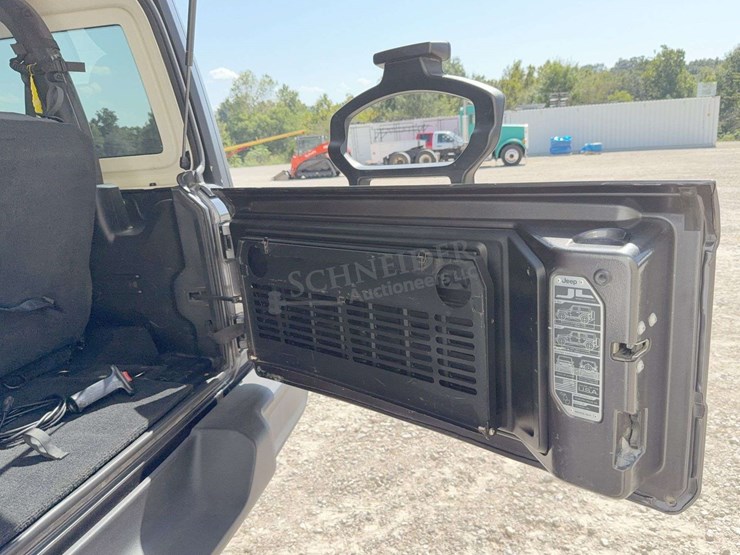 2018-jeep-wrangler-sport-image-45