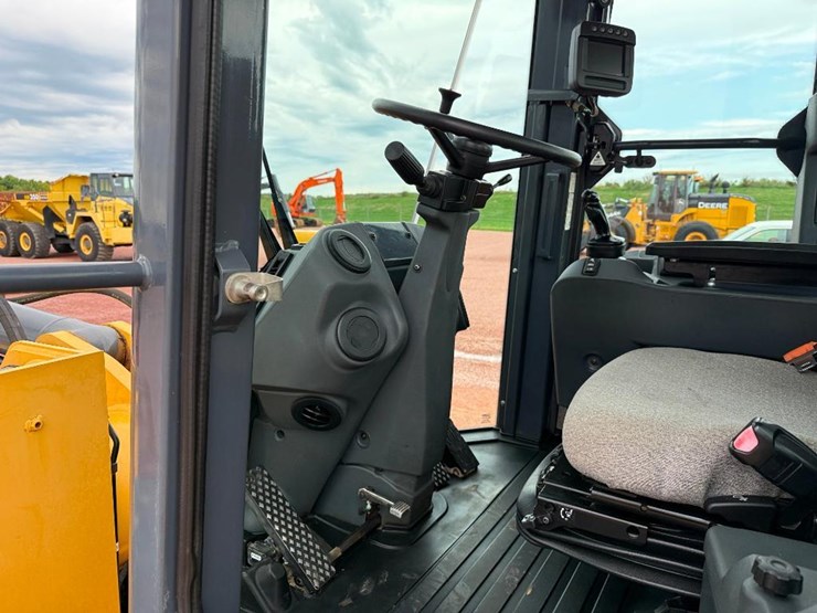 deere-624k-image-52