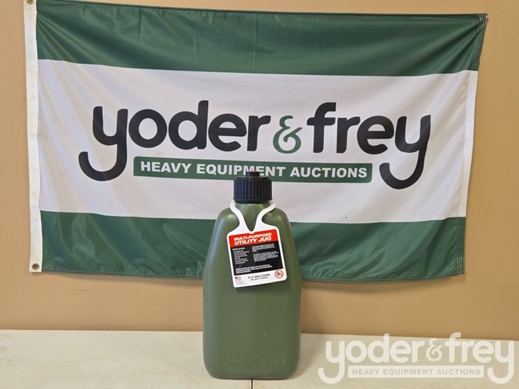 unused-5-gal-liquid-utility-jug,-green-image-1