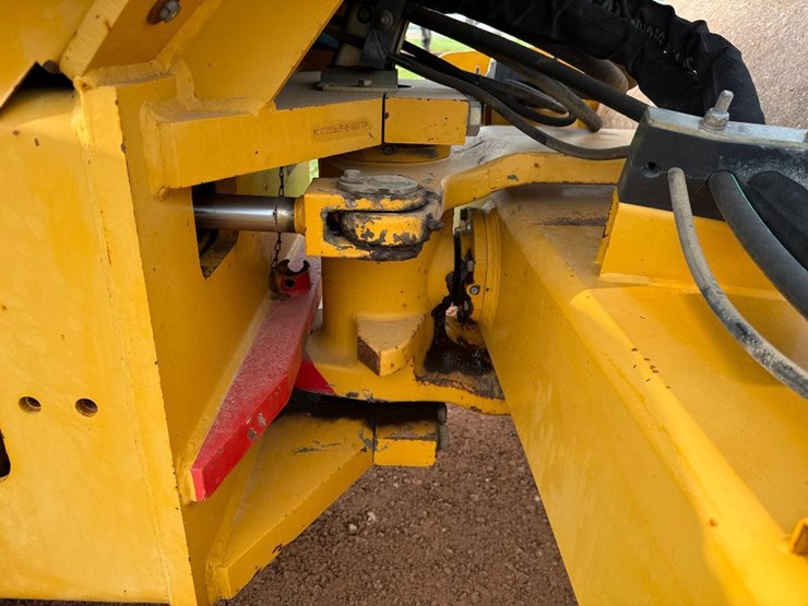 caterpillar-cs-563e-image-31