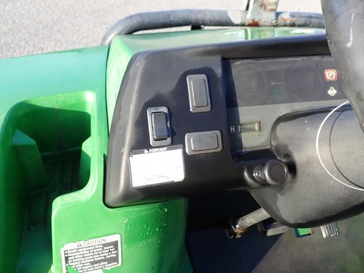 2012-john-deere-gator-image-15