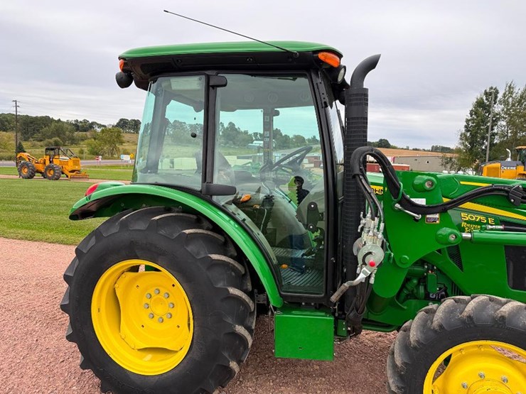 john-deere-5075e-image-18