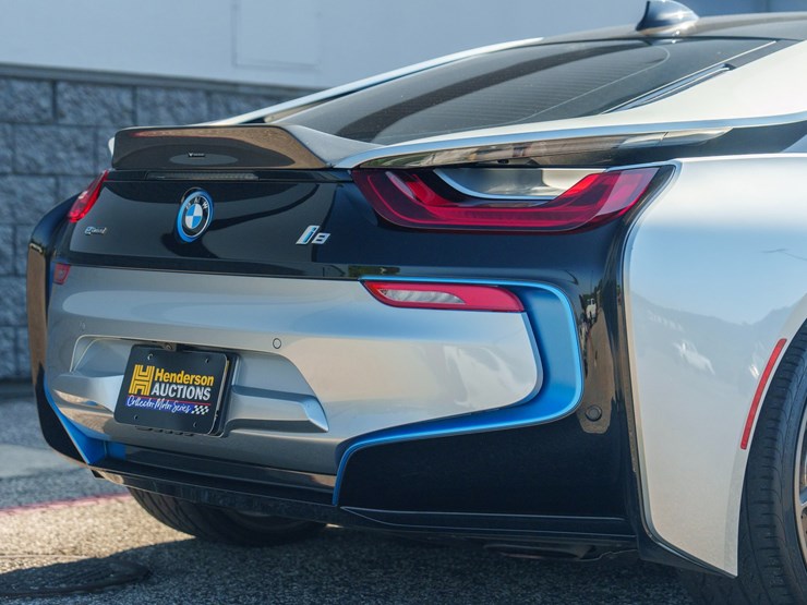 #1064-•-2015-bmw-i-8-image-50
