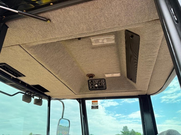 new-holland-hw305-image-55