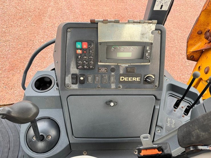 2019-deere-310sl-hl-image-58