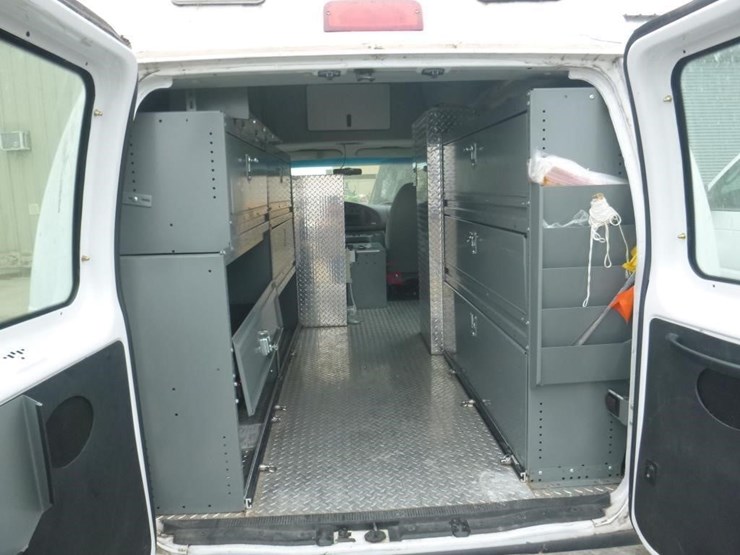 2003-ford-econoline-350-image-8