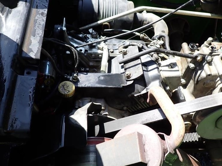 2012-john-deere-gator-image-7