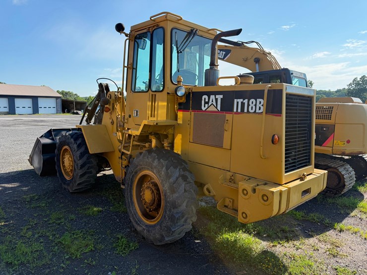 caterpillar-it18b-image-4