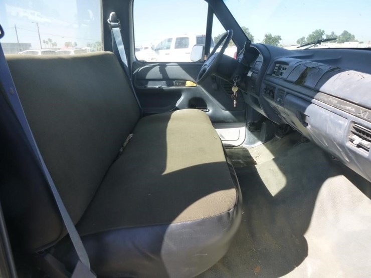 1993-ford-f250-image-16