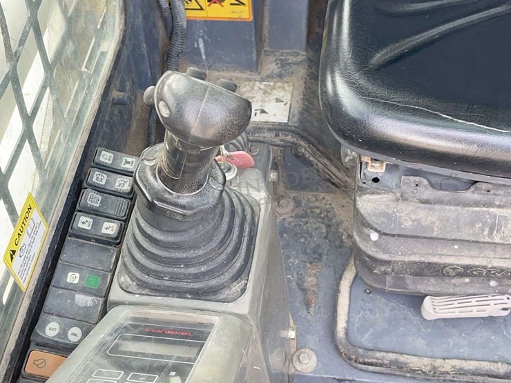 2012-takeuchi-tl10-image-29