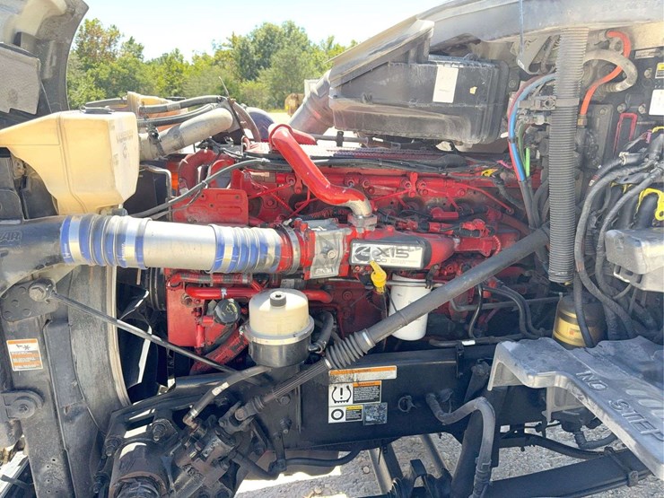 2020-peterbilt-579-image-53