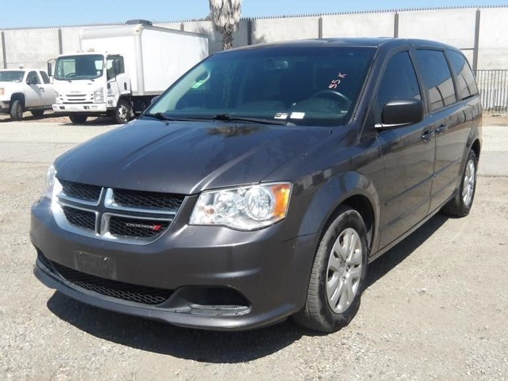 2017-dodge-grand-caravan-image-1