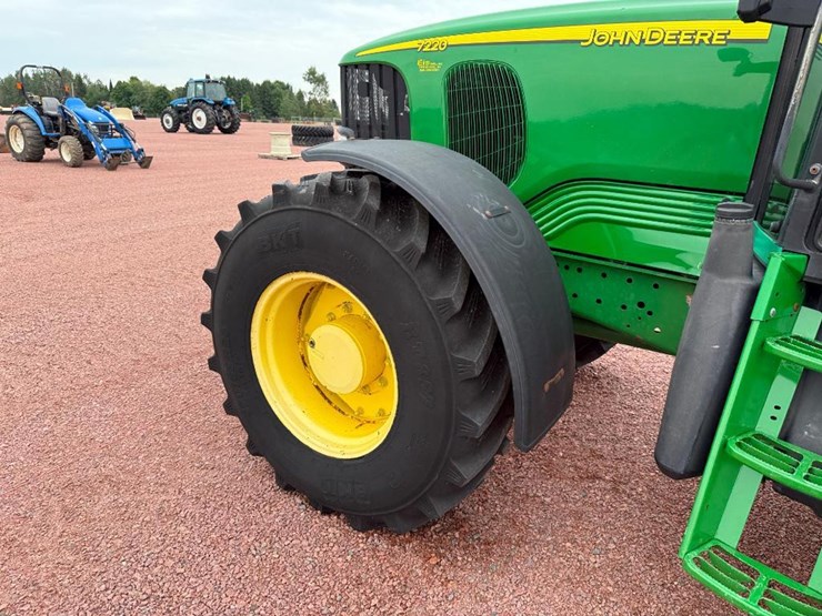 john-deere-7220-image-13
