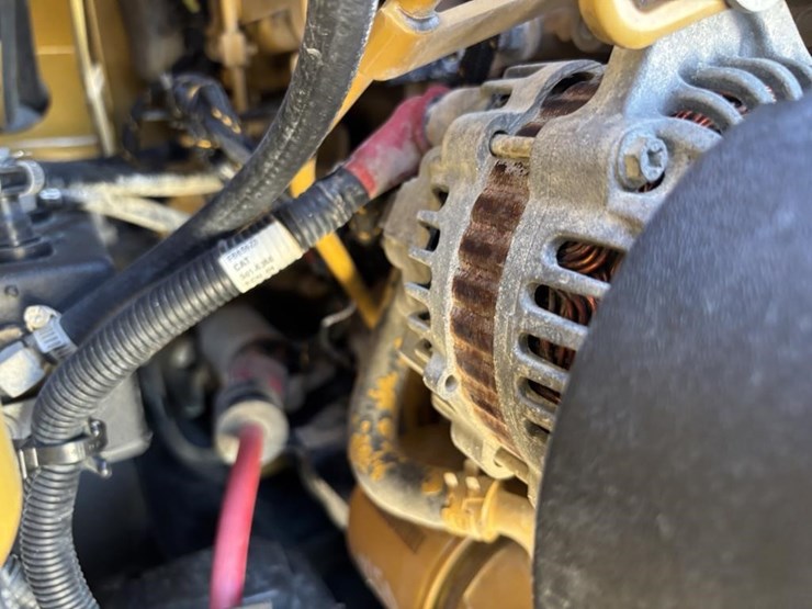 2020-caterpillar-289d3-image-41