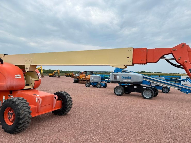 jlg-660sj-image-35