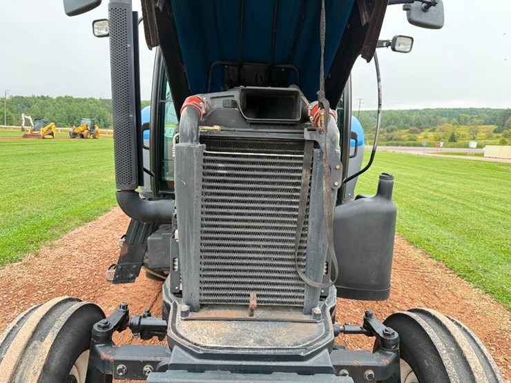 new-holland-ts130a-image-35