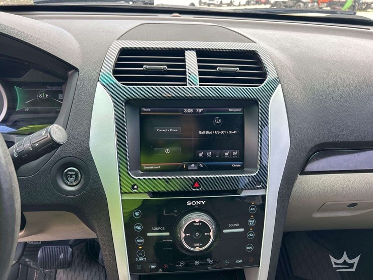 2015-ford-explorer-image-19