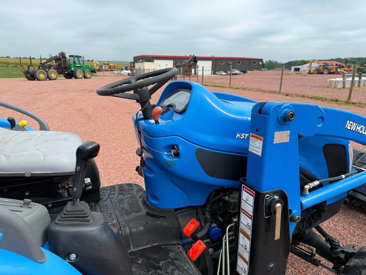 new-holland-tc35da-image-22