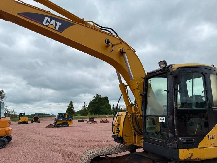2004-caterpillar-314c-image-25
