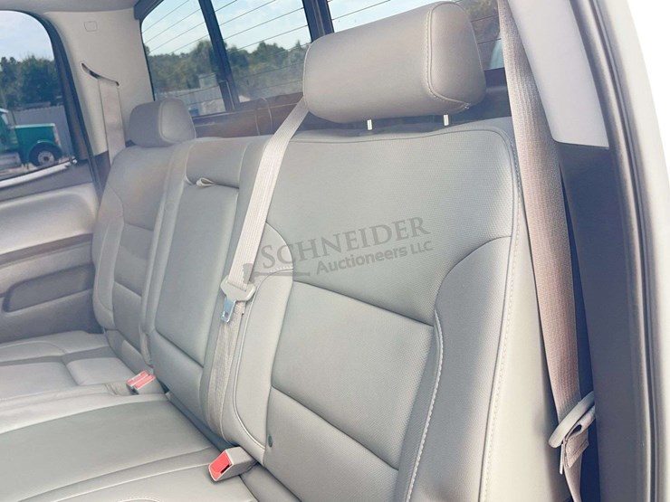 2015-chevrolet-2500hd-image-42