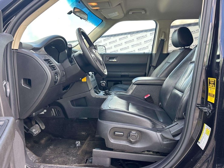 2016-ford-flex-image-13