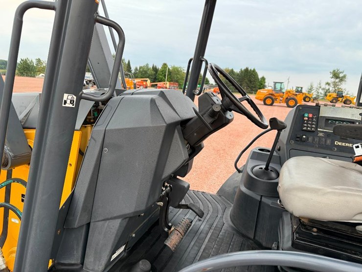 2019-deere-310sl-hl-image-55