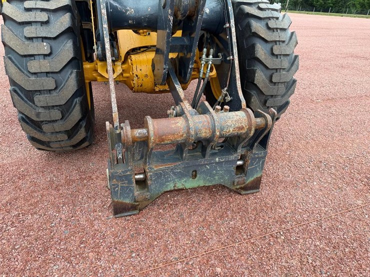 2019-deere-544l-image-59
