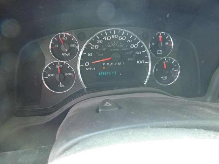 2015-chevrolet-express-2500-image-14