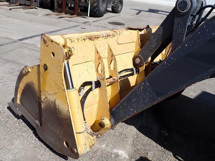 2019-deere-210lep-image-8