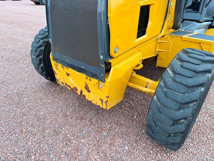2019-deere-310sl-hl-image-39