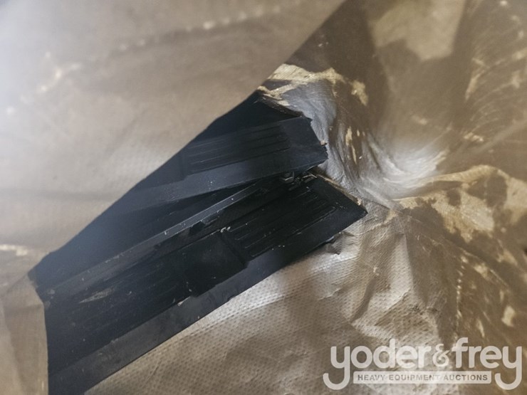 bags-of-bolt-on-pads-(15")-for-viqan-steel-tracks-(4-of)-and-craftsman-weed-wacker-image-4