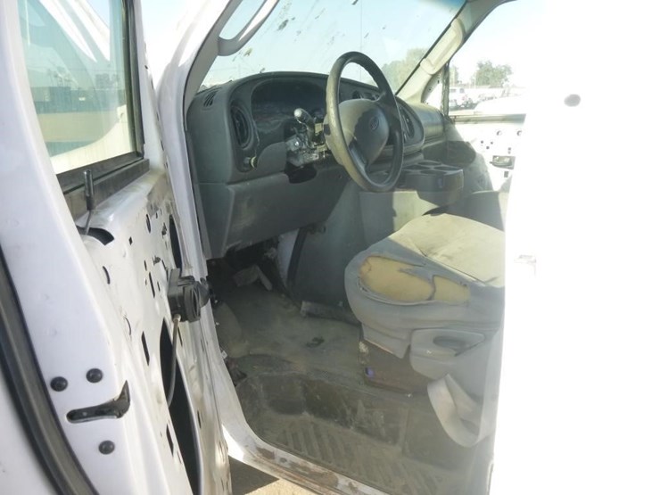 2008-ford-e350-image-8