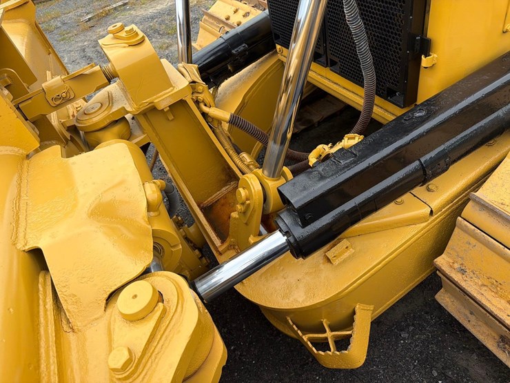 caterpillar-d6t-lgp-image-18