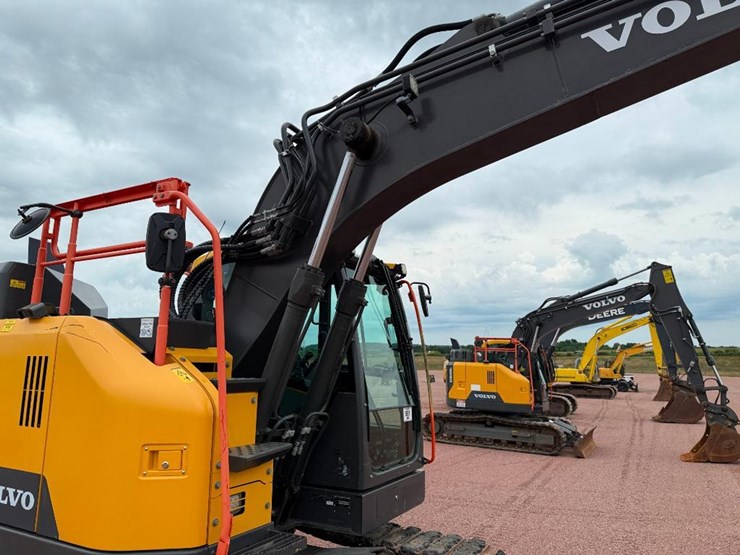 volvo-ecr145el-image-41