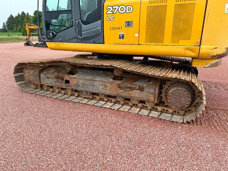 john-deere-2010-image-6