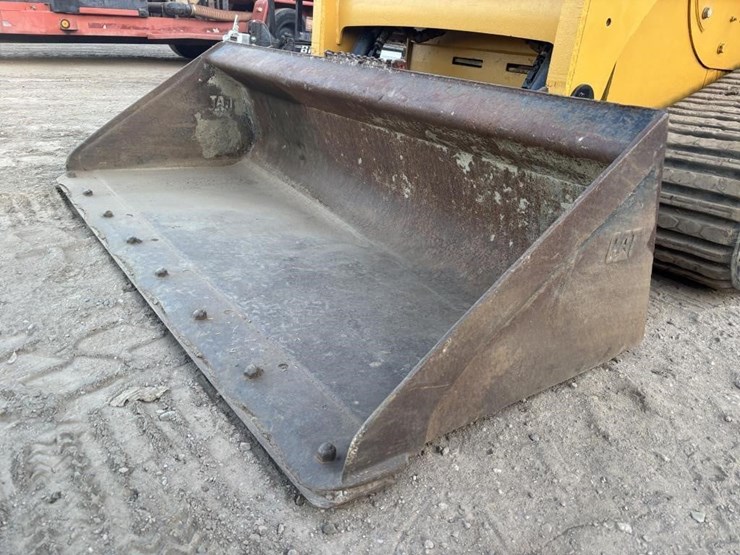 caterpillar-257b2-image-10