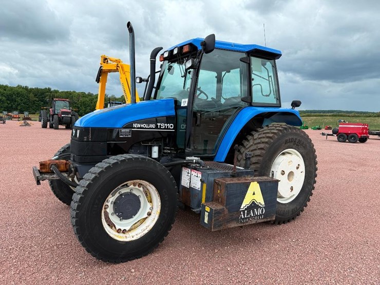 new-holland-ts110-image-3