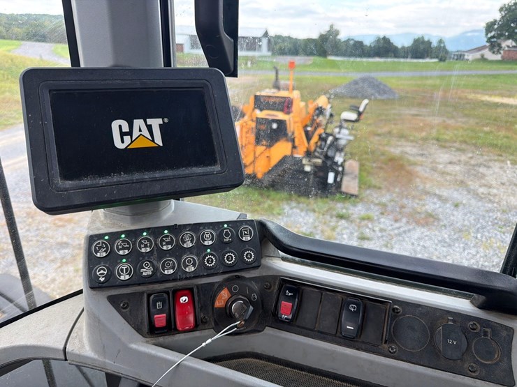 2020-caterpillar-938m-image-25
