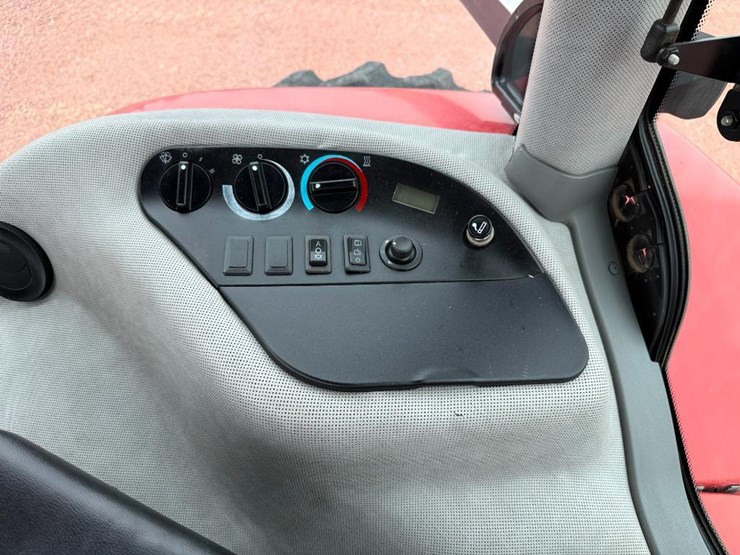 case-ih-mx220-image-56