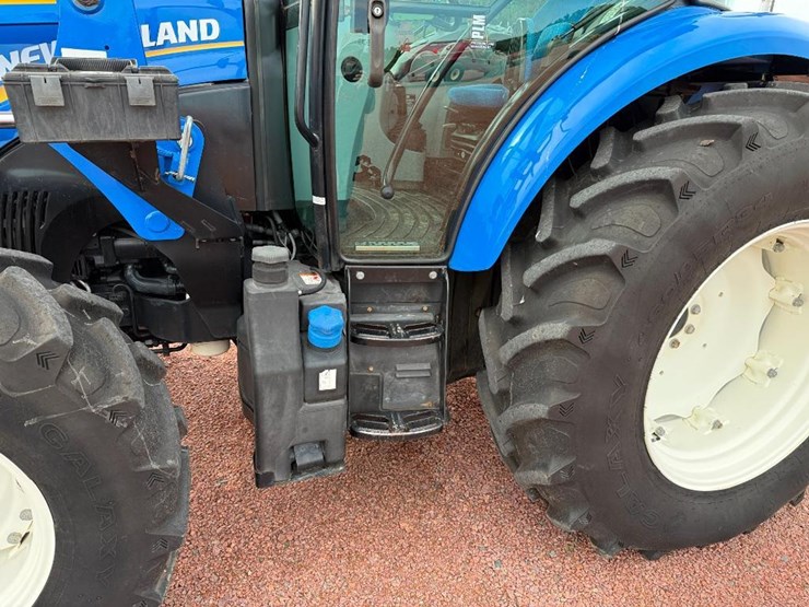 new-holland-t4.110-image-11