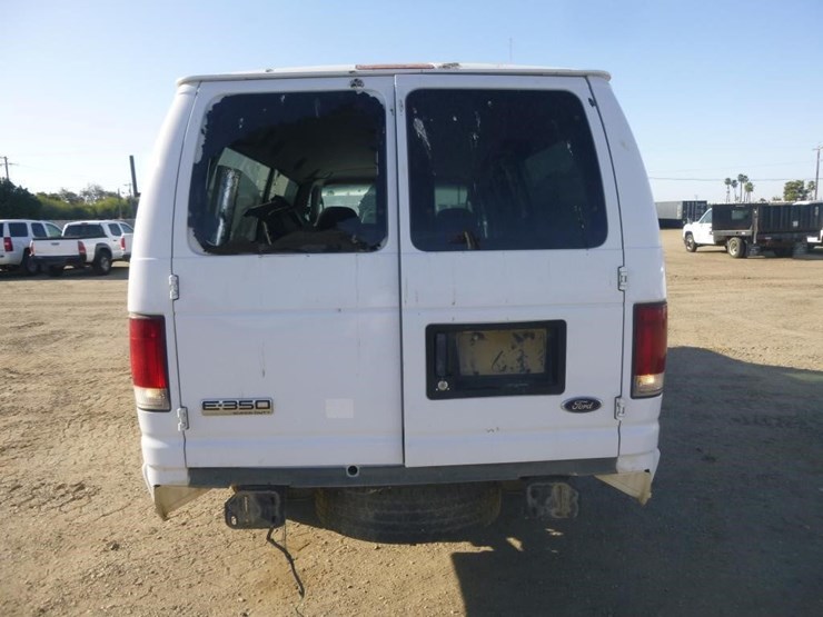 2008-ford-e350-image-22